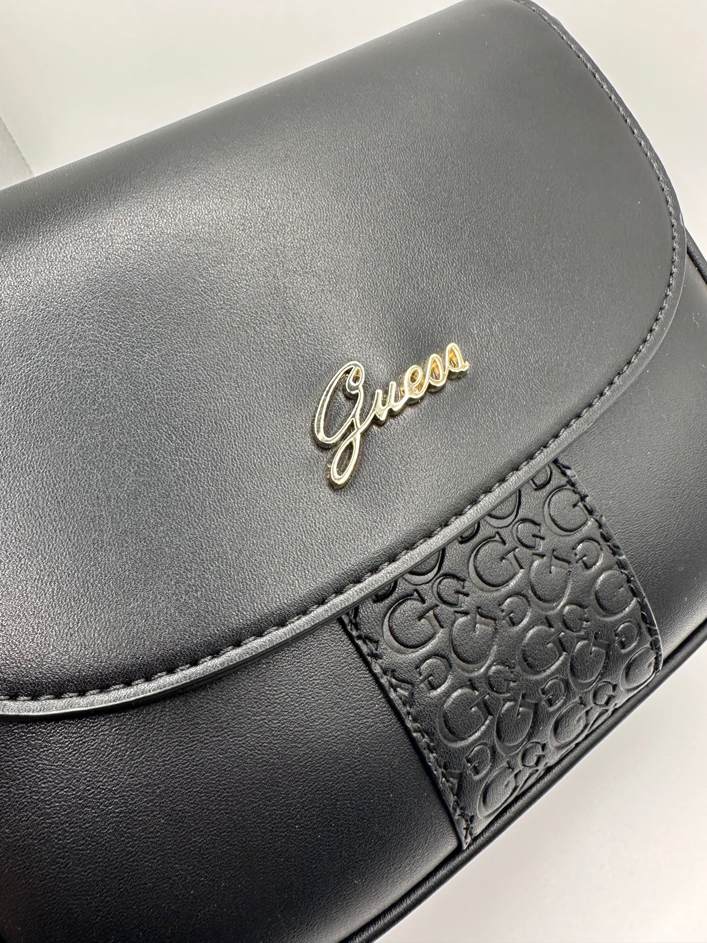 Guess Crossbody