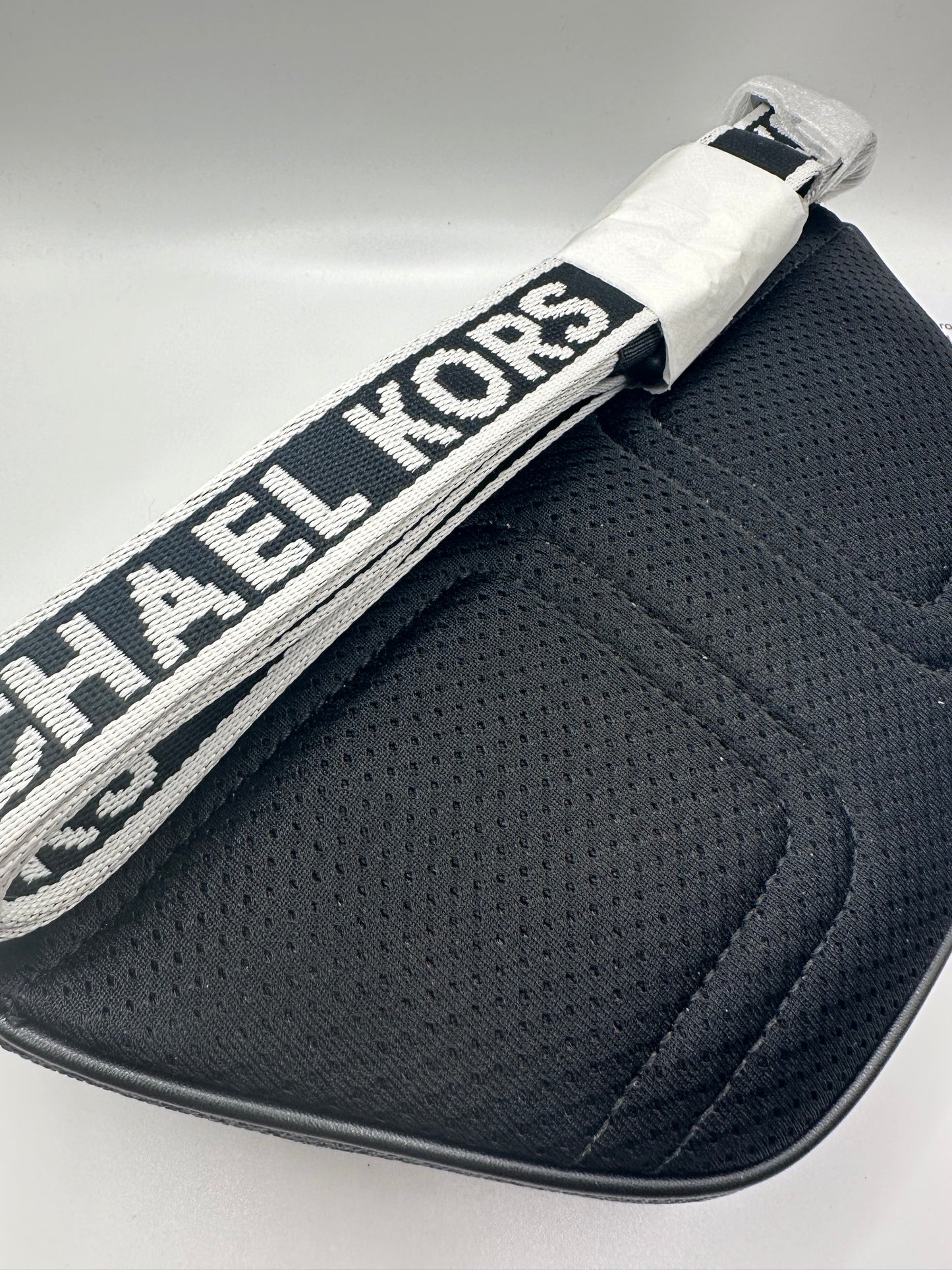 Michael Kors Bauchtasche
