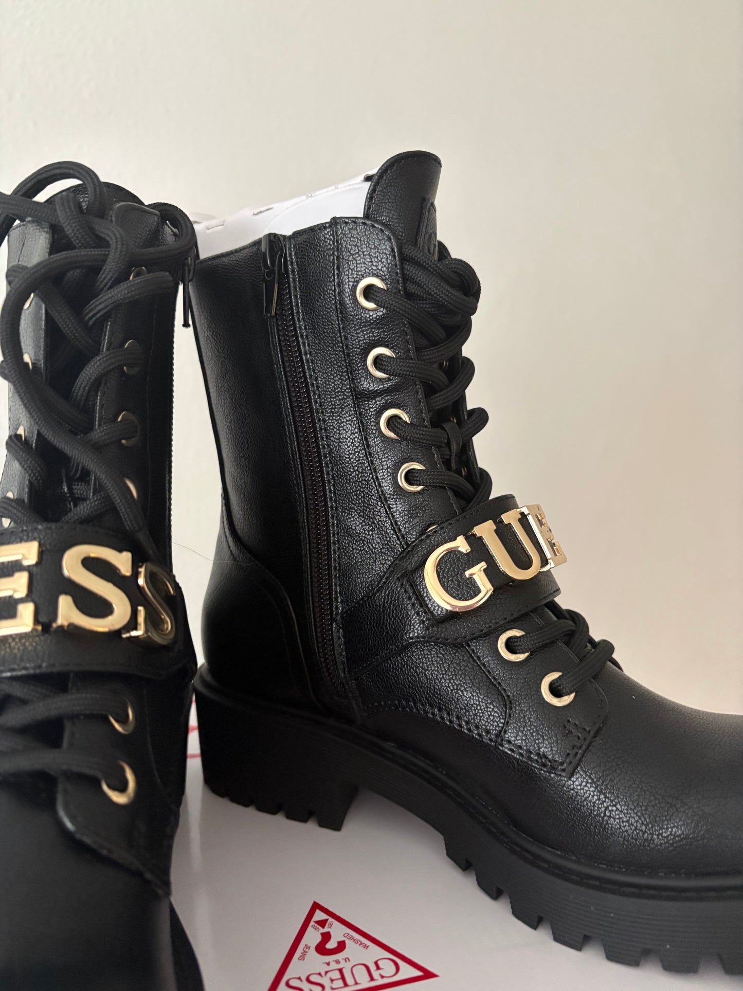 Guess Boots (Supersale, Retoure nicht möglich)