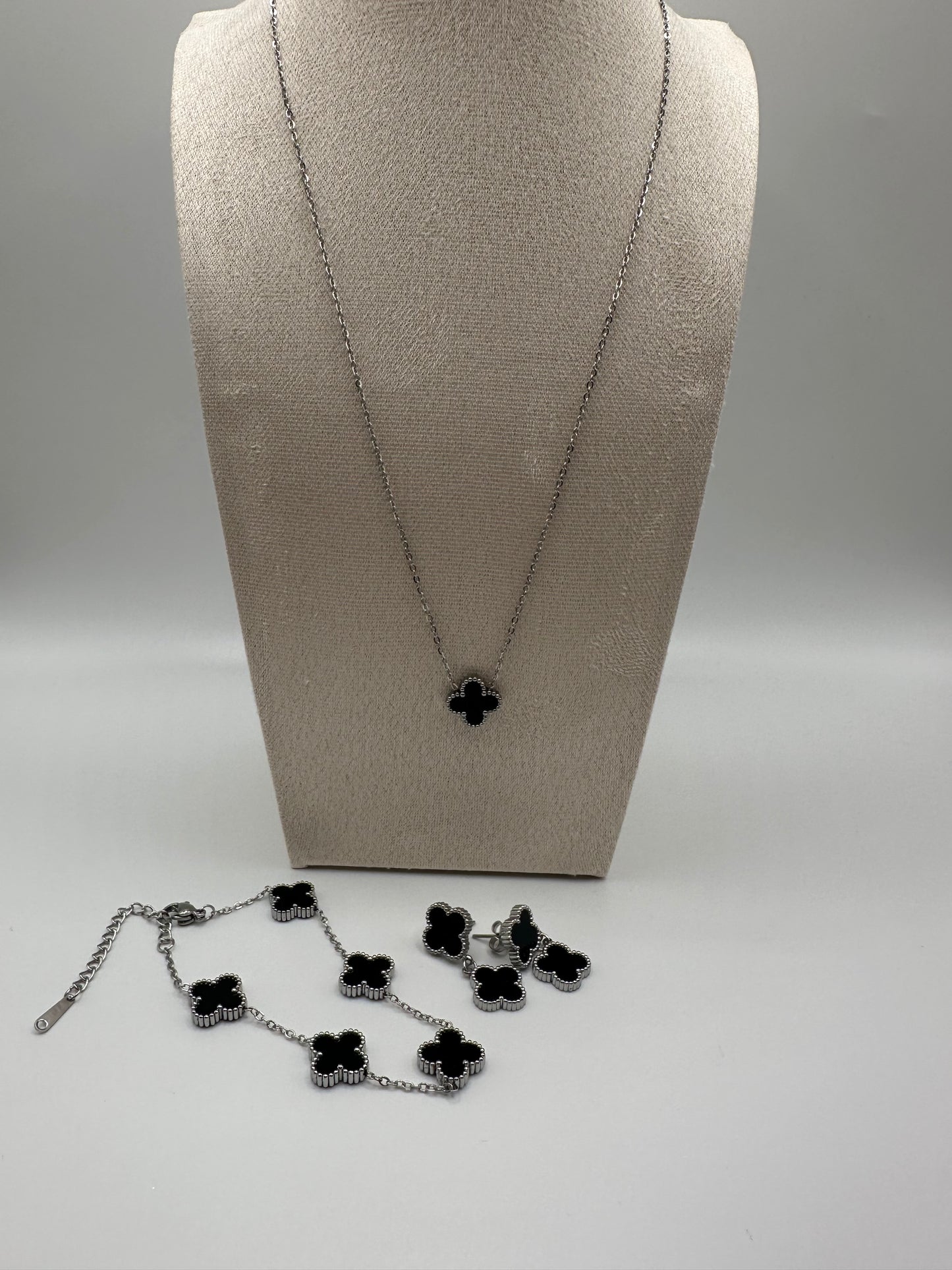Schmuckset „ Black Flower“ Silber