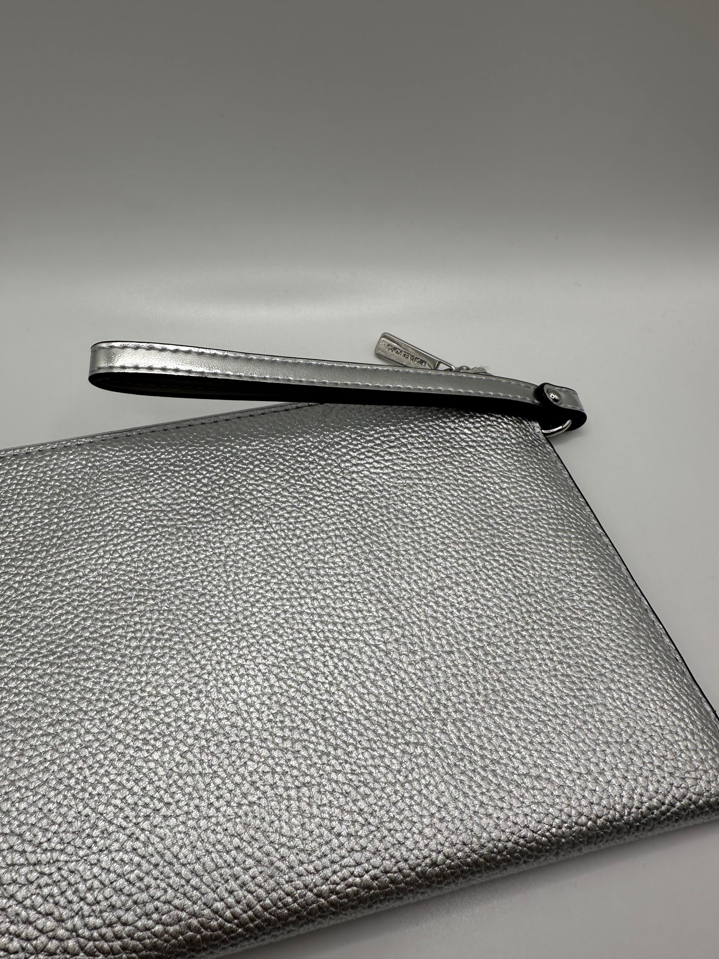 Michael Kors Leder Handgelenkstasche