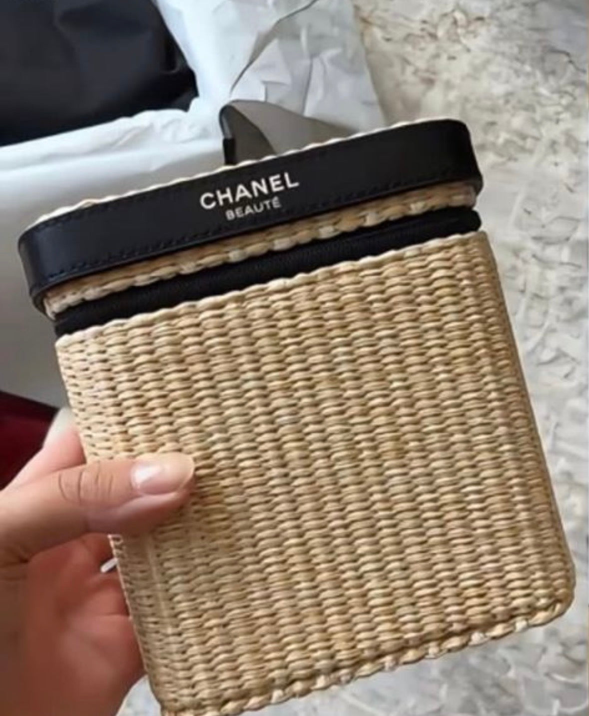 CHANEL Kosmetiktasche inkl. Box (Vorbestellung)
