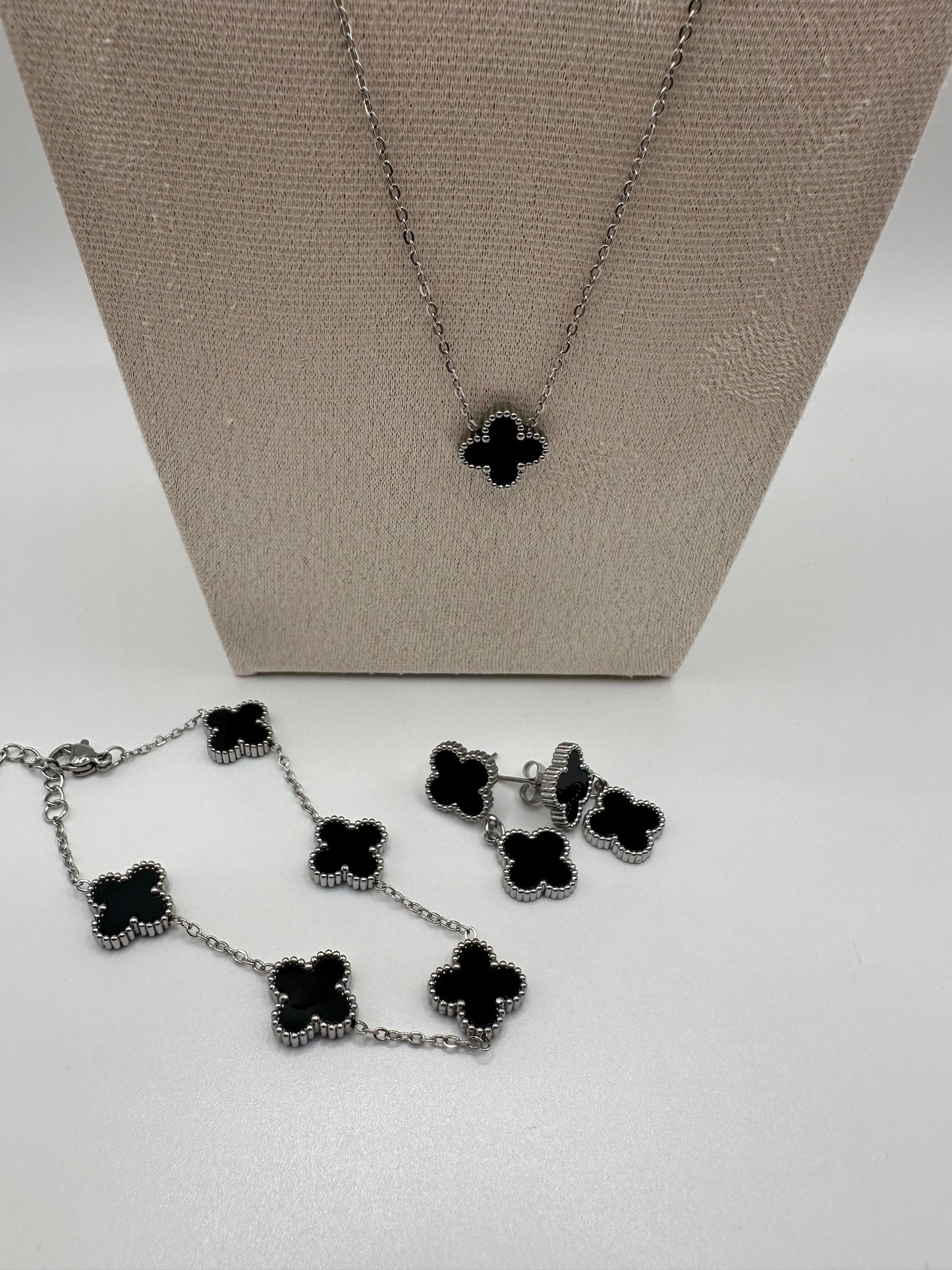 Schmuckset „ Black Flower“ Silber