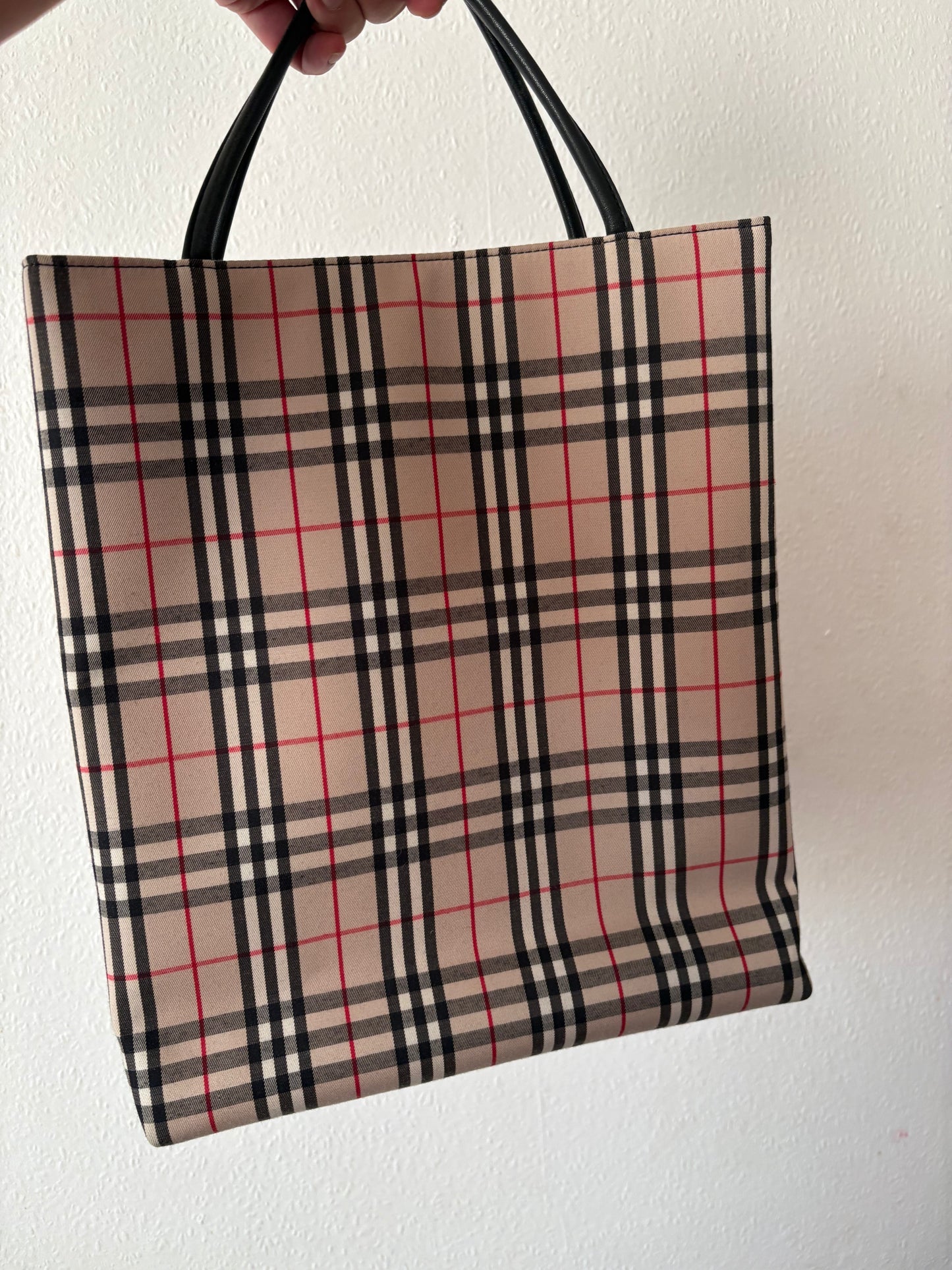 Burberry Tote Pre-Loved