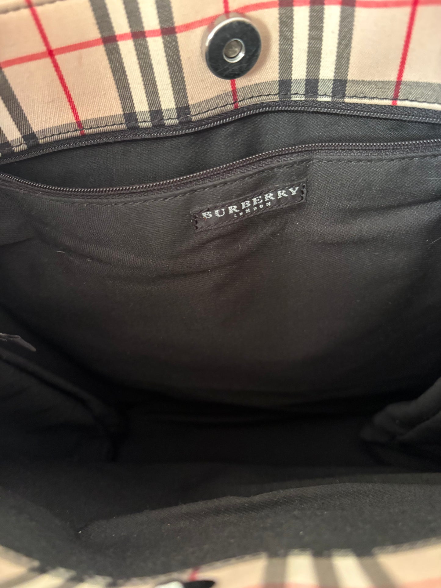 Burberry Tote Pre-Loved